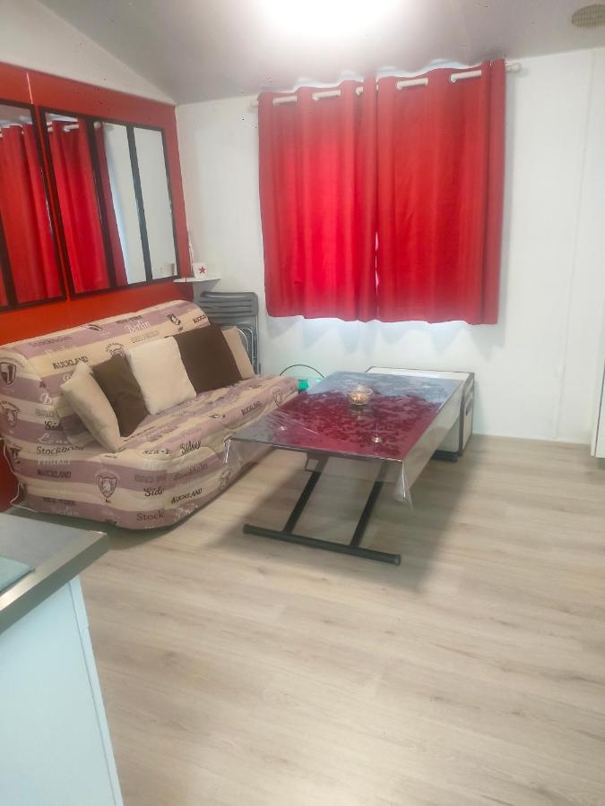 Mobil Home Climatise Au Domaine Lalande A มีมีซ็อง ภายนอก รูปภาพ