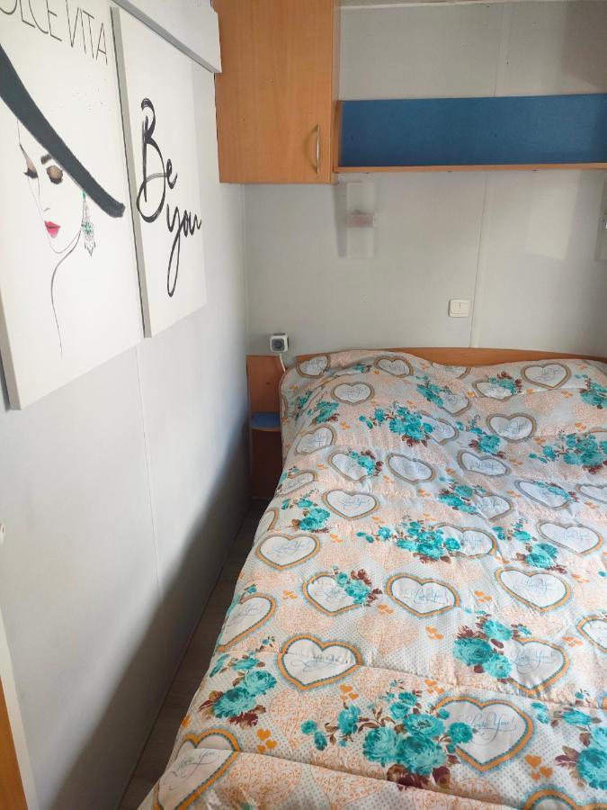 Mobil Home Climatise Au Domaine Lalande A มีมีซ็อง ภายนอก รูปภาพ